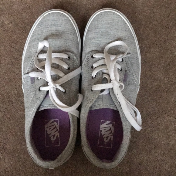 Vans - Picture 3 of 5